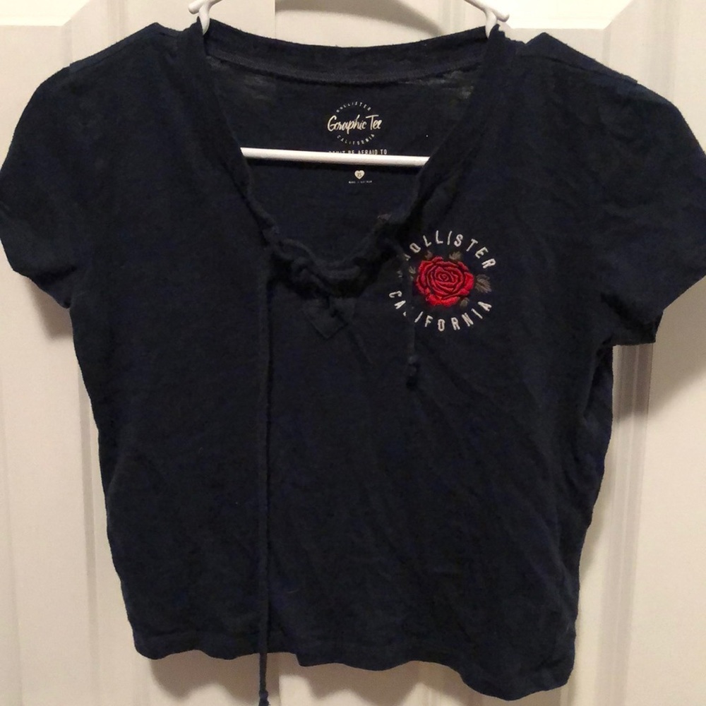 cropped short sleeve top with lace up front